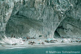 The great “arching caverns”